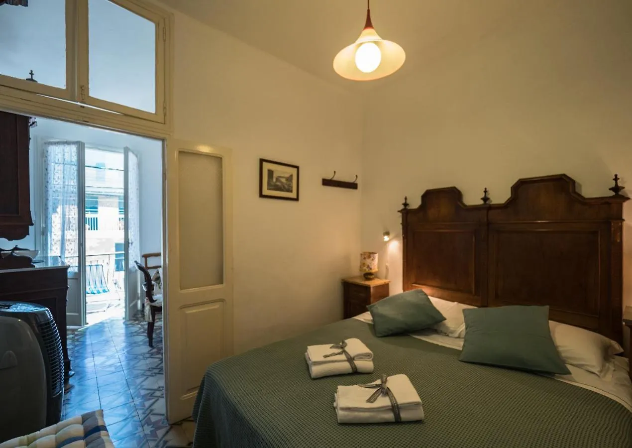 Ca D'Axeu Traditional Apartment Vernazza 0*,  Itálie