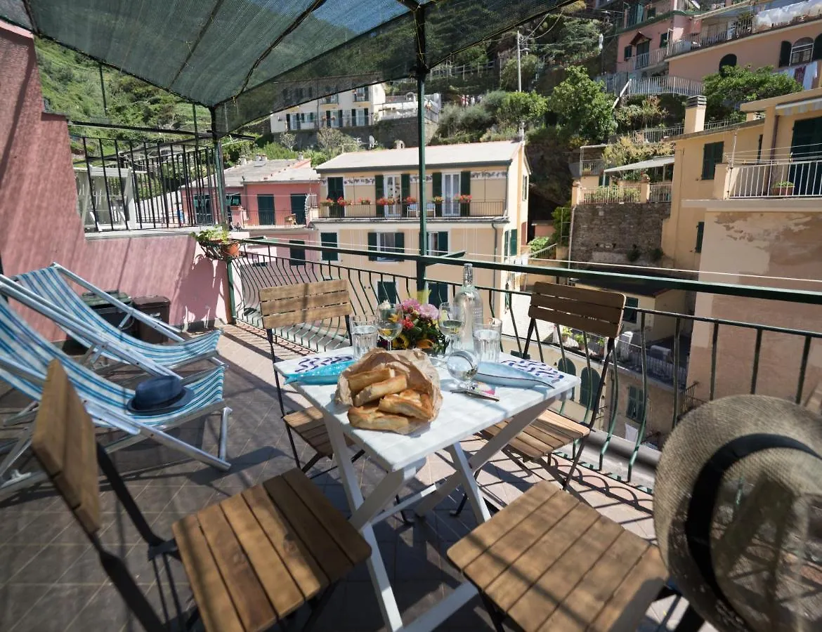 Ca D'Axeu Traditional Apartment Vernazza